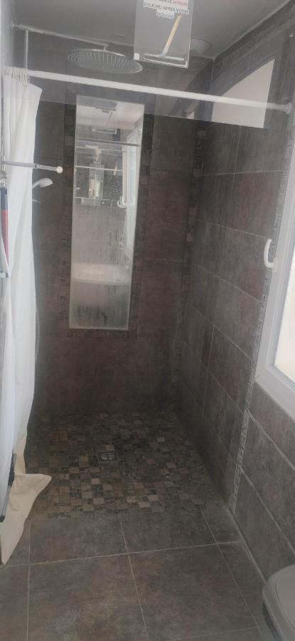 Logement Chambre Seul En Supplement Ou Dortoir Mixte Roquemaure  Exterior foto